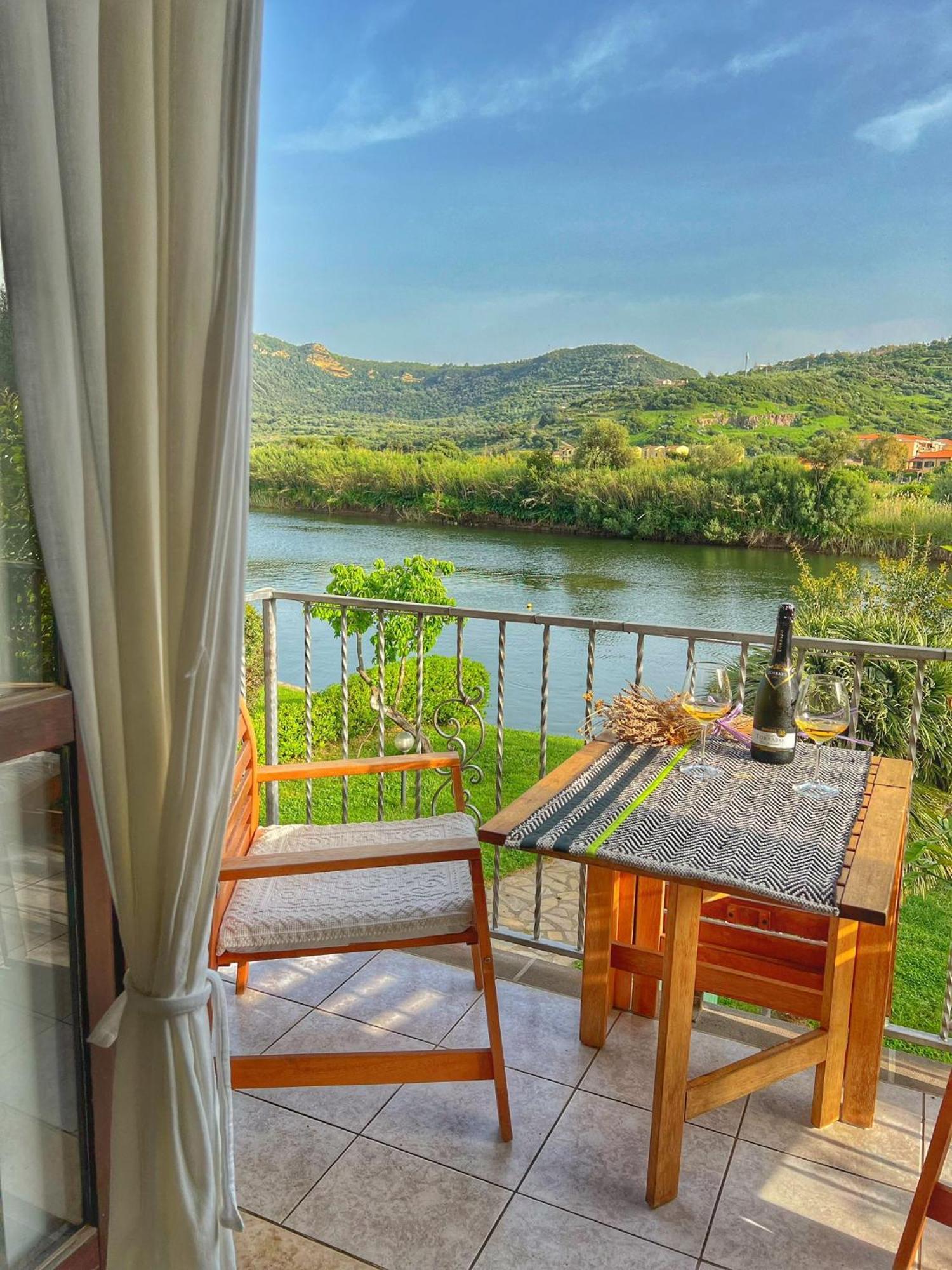 Temo River House Romantic Balcony And Peaceful Retreat In The Heart Of Bosa Exteriér fotografie